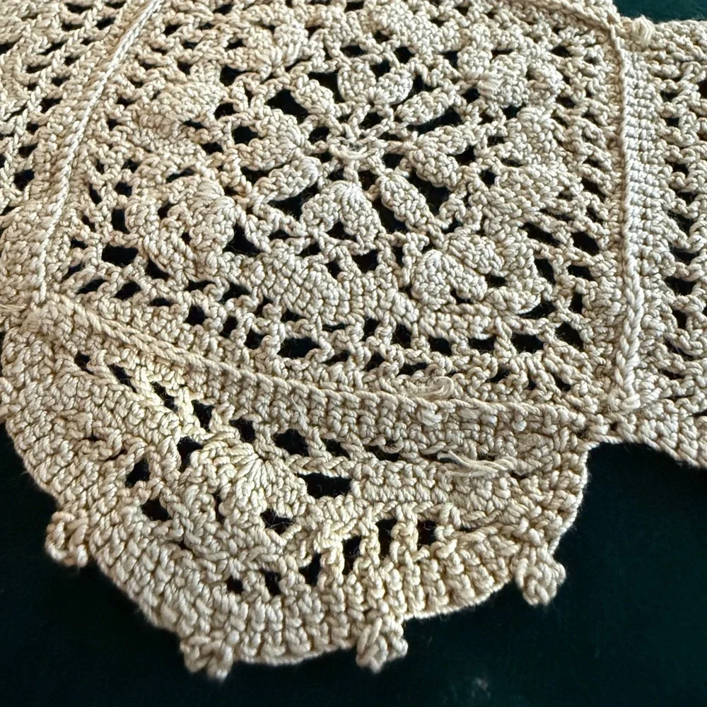 Vintage Handmade Crochet Lace Antimacassar Chair Set Beige Floral 3 Piece